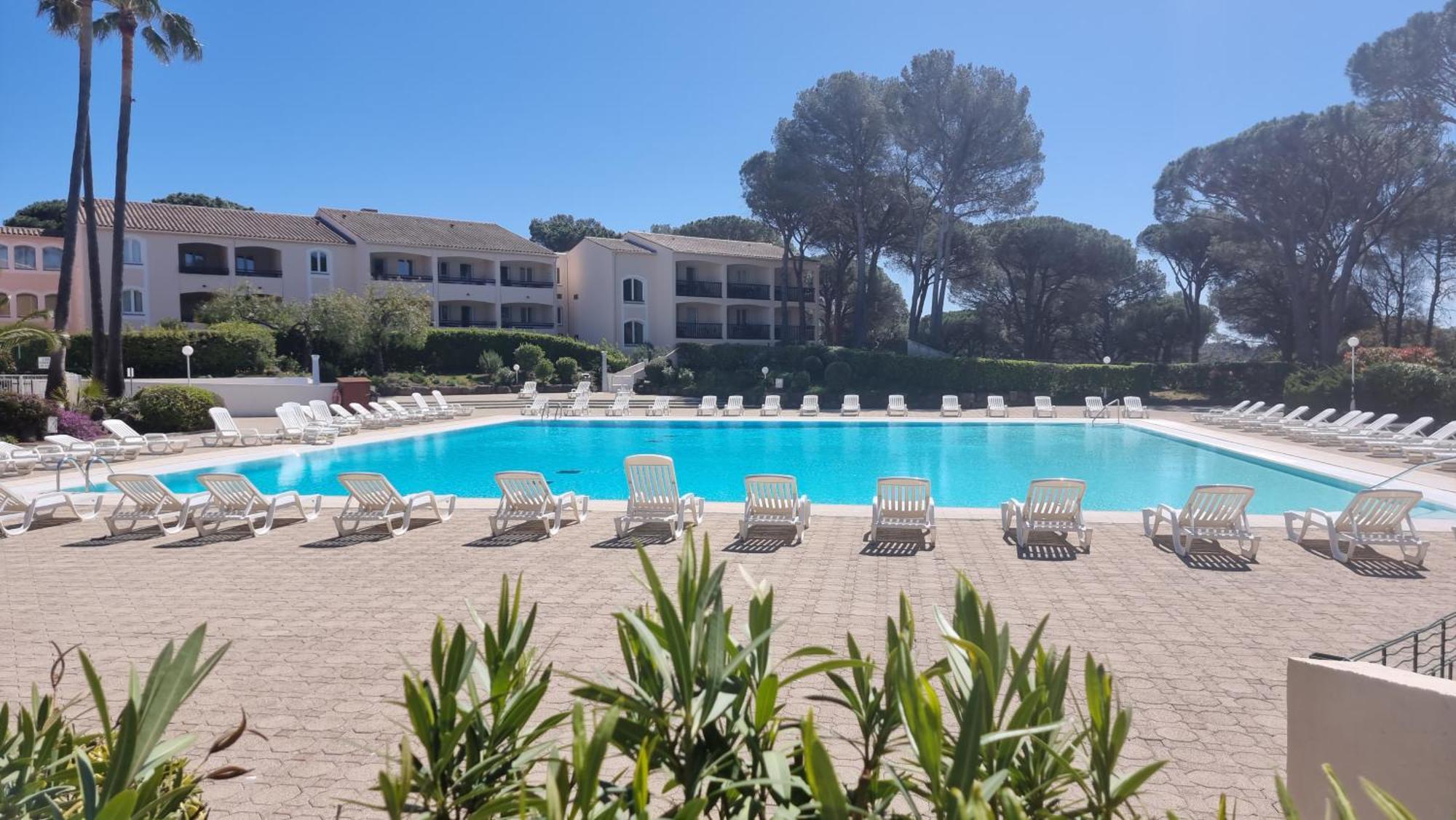 Chez K&D Studio Nature Avec Piscine St Raphael Saint-Raphaël Pokój zdjęcie